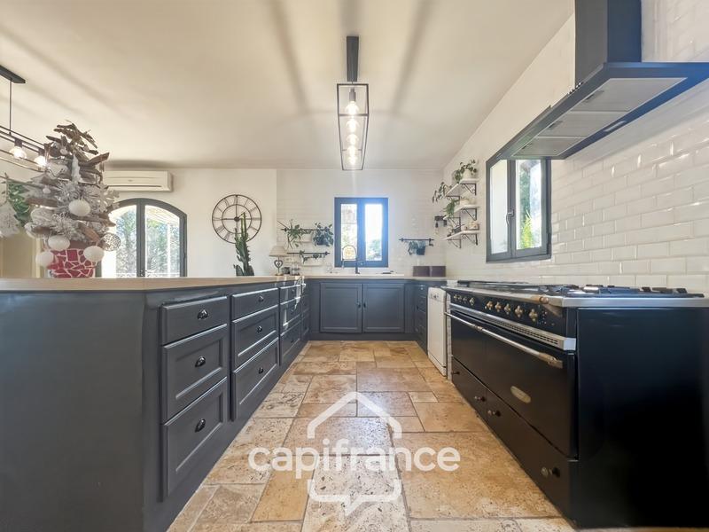 Villa - 290 m² - 8 pièces