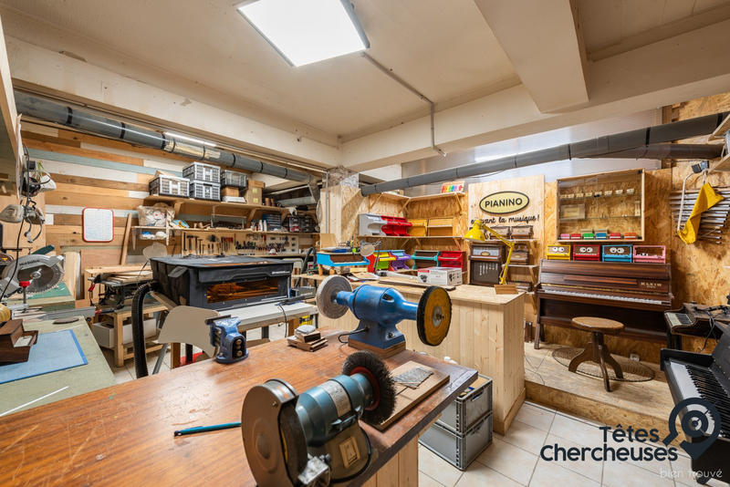 Local commercial - 317 m² - 12 pièces