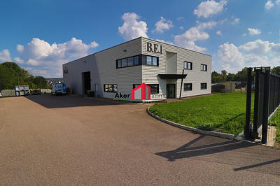 Local commercial - 760 m² - 10 pièces