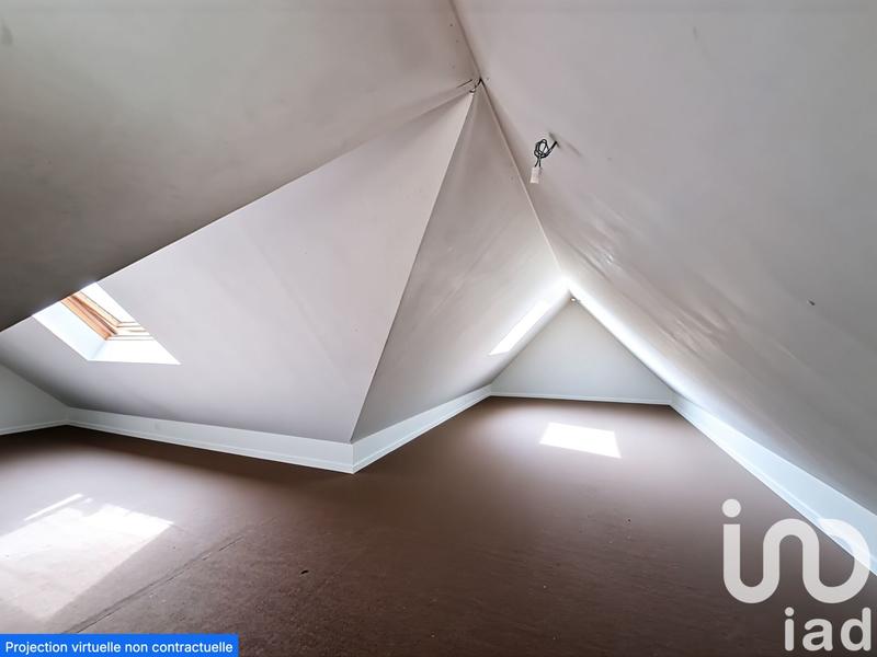 Maison - 235 m² - 8 pièces