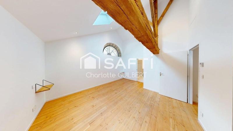 Maison - 265 m² - 6 pièces