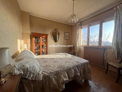 Maison - 94 m² - 5 pièces