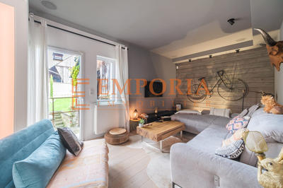 Loft - 122 m² - 3 pièces