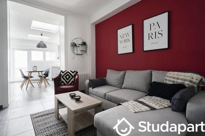 Chambre - 10 m² - 1 pièce