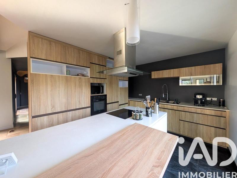 Maison - 170 m² - 5 pièces