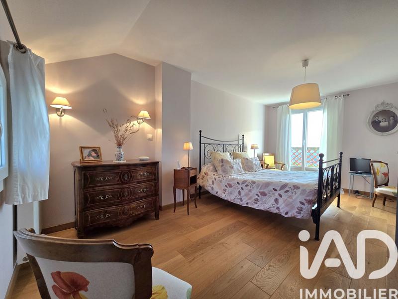 Maison de maîtres - 160 m² - 8 pièces