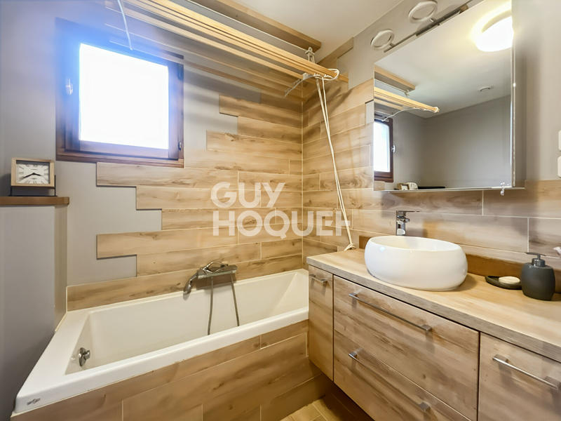 Maison - 102 m² - 5 pièces