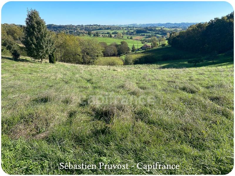 Terrain constructible - 6 647 m²