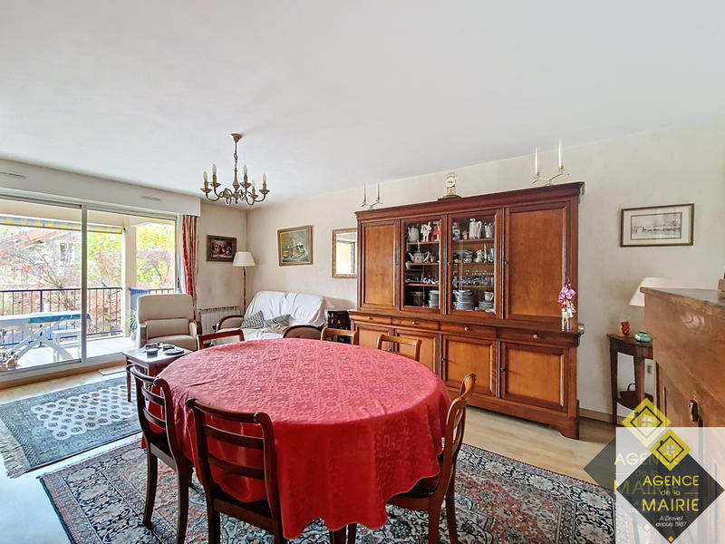 Appartement - 84 m² - 4 pièces