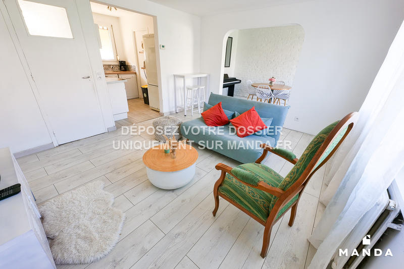 Chambre - 10 m² - 4 pièces