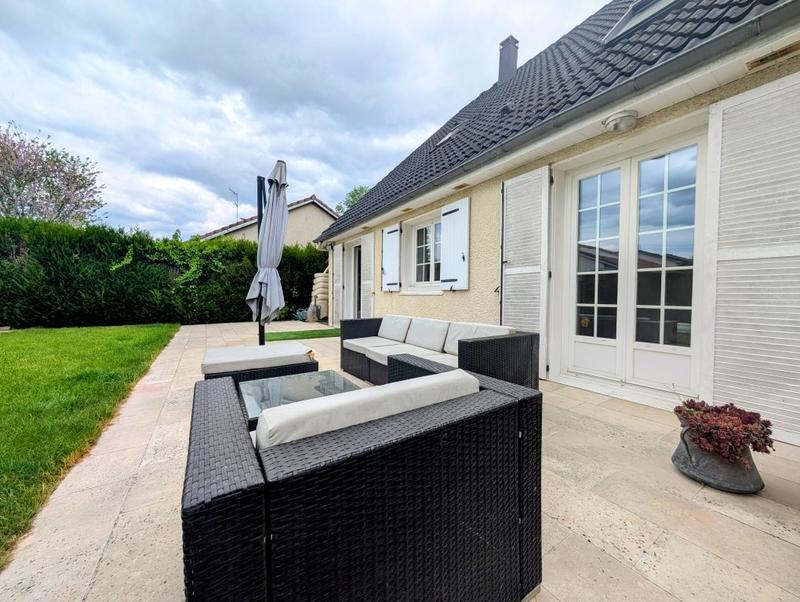 Maison - 158 m² - 6 pièces