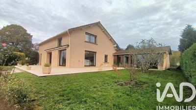 Maison - 130 m² - 5 pièces