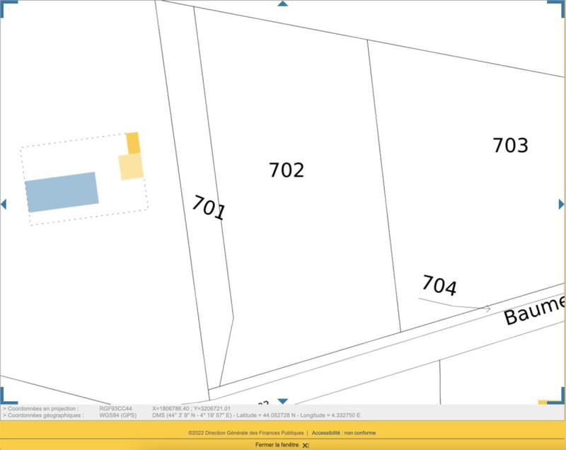 Terrain constructible - 1 050 m²