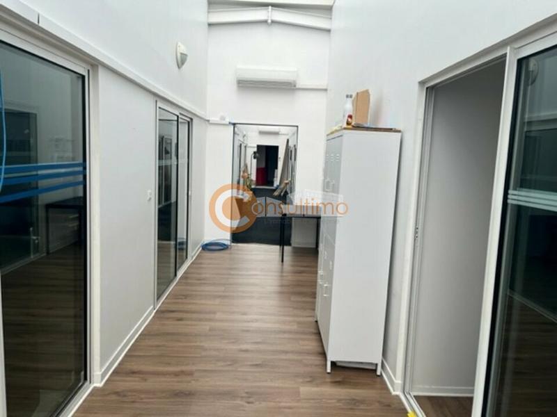 Local d'activité / Entrepôt - 826 m²