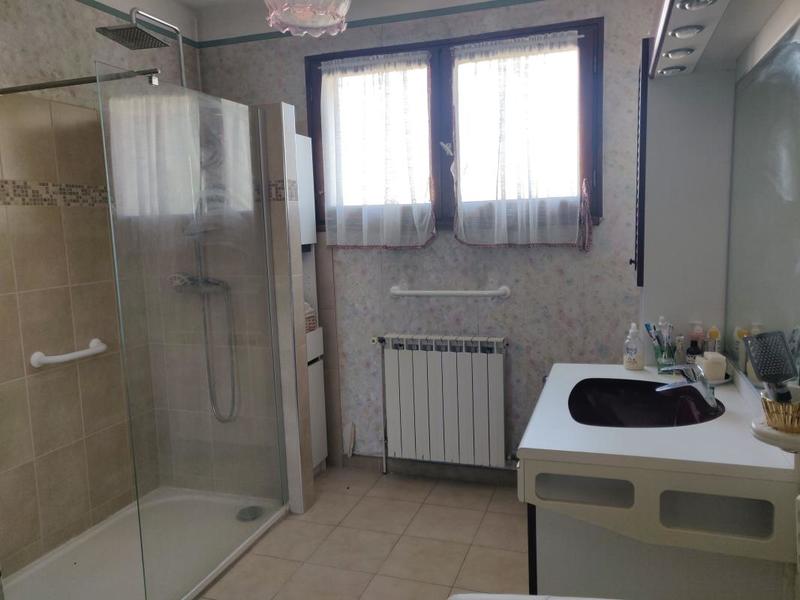 Maison - 180 m² - 5 pièces