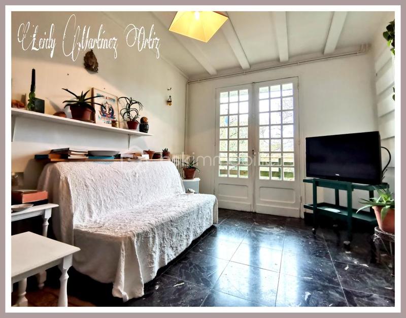 Immeuble - 300 m² - 15 pièces