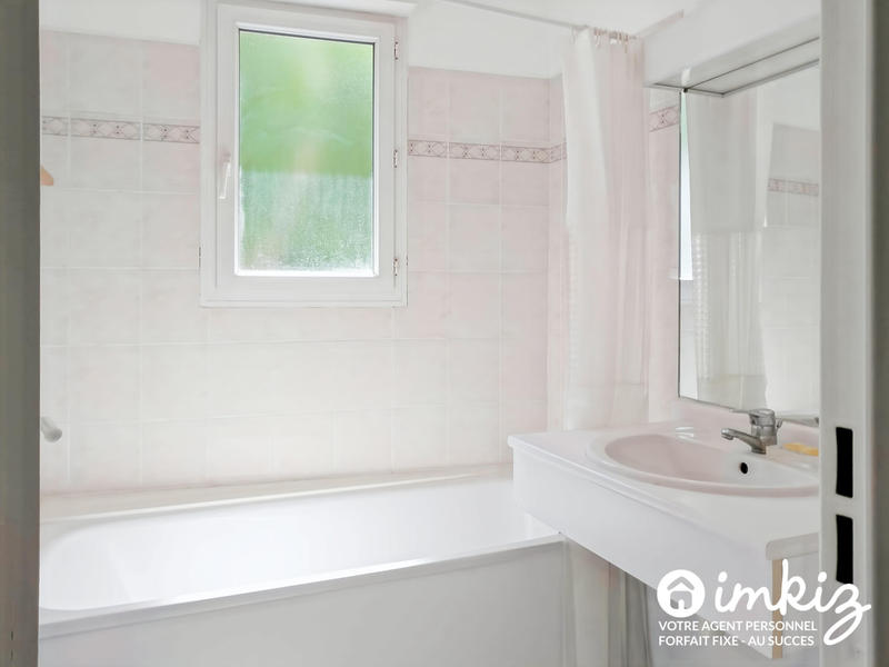 Appartement - 100 m² - 4 pièces