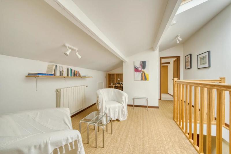 Maison - 307 m² - 5 pièces