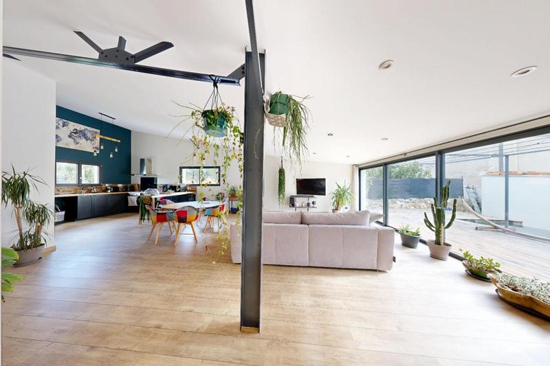 Maison - 140 m² - 6 pièces