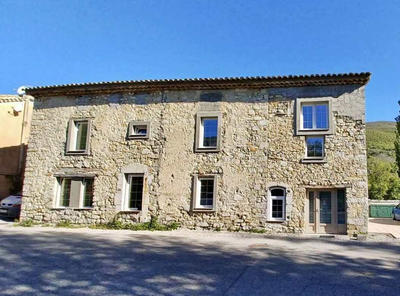 Maison - 170 m² - 5 pièces