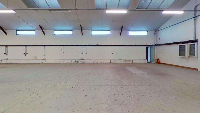 Bureau - 1 560 m² - 18 pièces