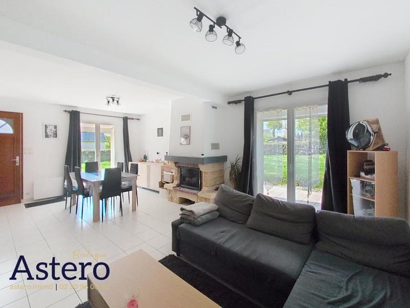 Maison traditionnelle - 94 m² - 4 pièces