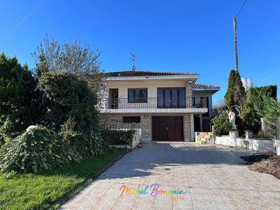 Maison - 117 m² - 6 pièces