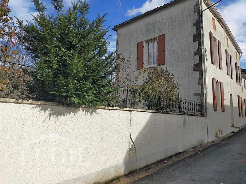 Maison de village - 130 m² - 4 pièces