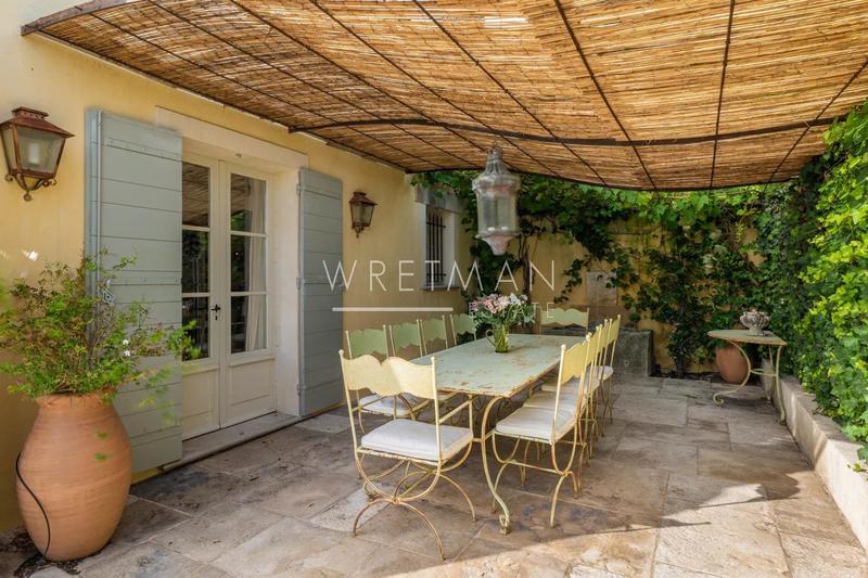 Maison - 185 m² - 7 pièces