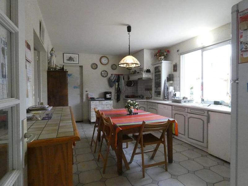 Maison - 180 m² - 7 pièces