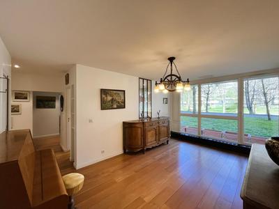 Appartement - 77 m² - 3 pièces