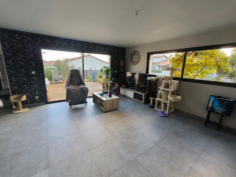 Maison - 97 m² - 4 pièces