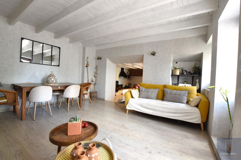 Maison - 92 m² - 5 pièces