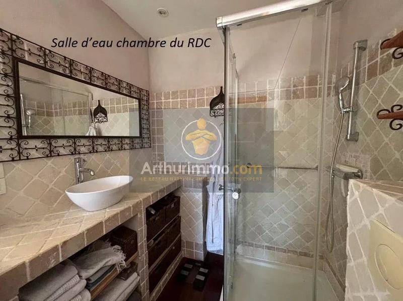 Maison - 186 m² - 8 pièces