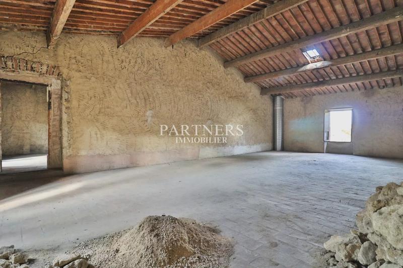 Appartement - 205 m² - 9 pièces