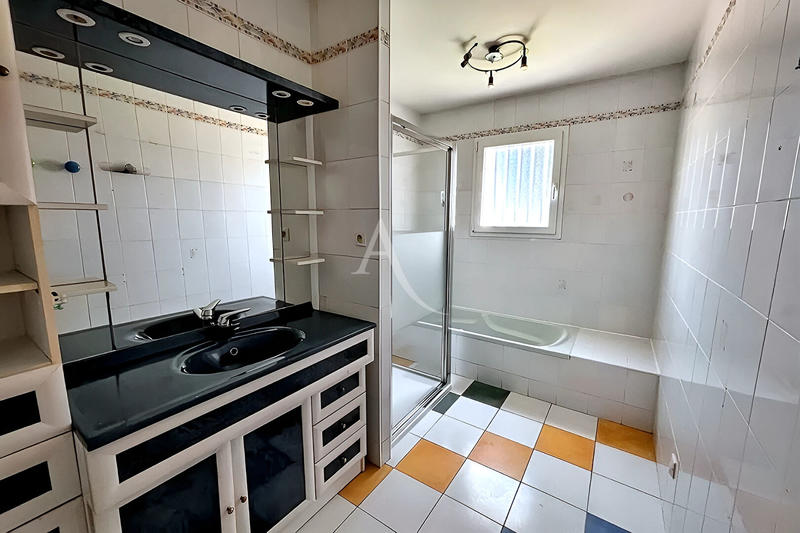 Maison - 118 m² - 6 pièces