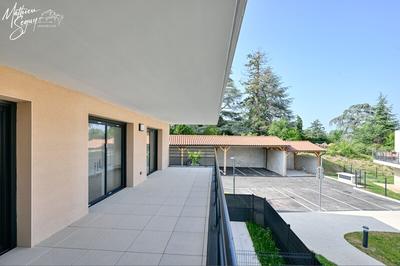 Appartement - 102 m² - 4 pièces