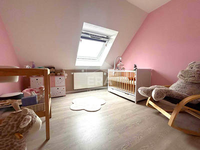 Maison - 95 m² - 5 pièces