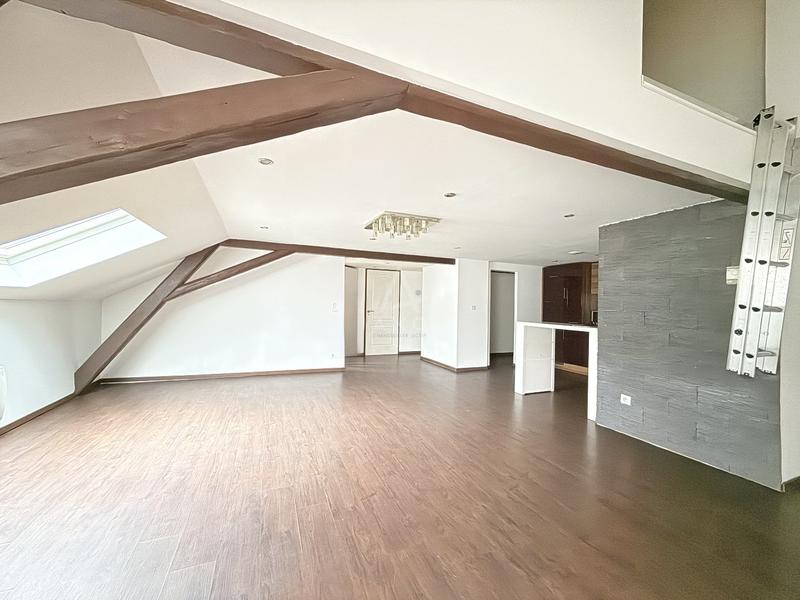 Appartement - 96 m² - 4 pièces