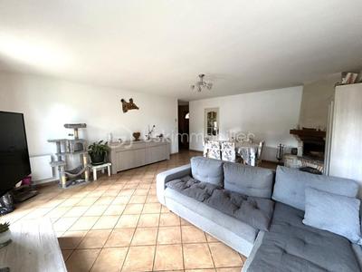 Maison - 94 m² - 4 pièces