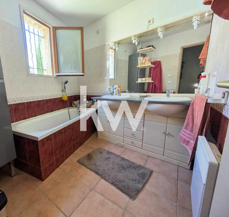 Maison - 79 m² - 4 pièces