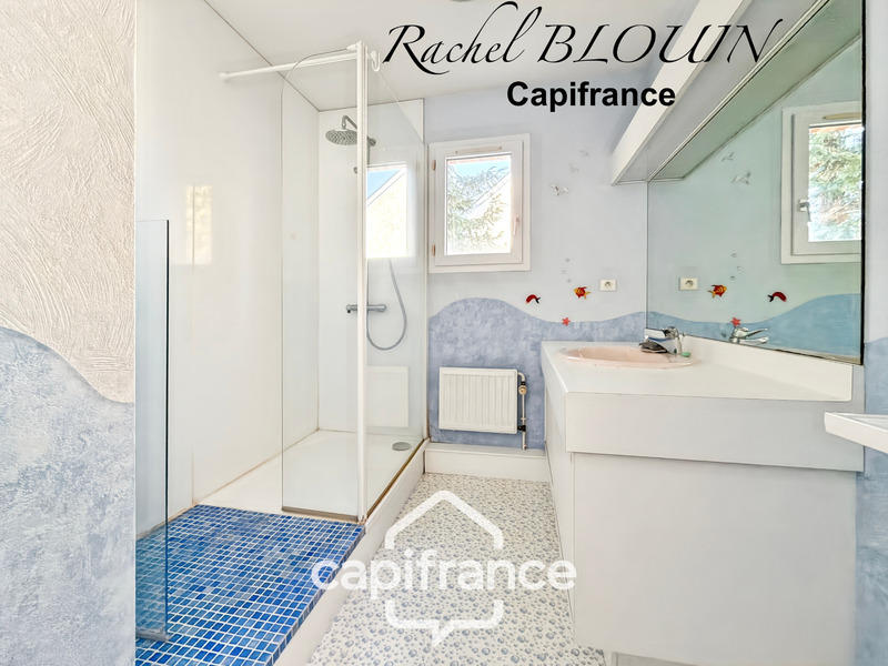 Maison - 156 m² - 7 pièces