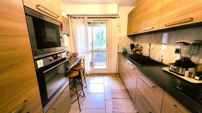 Appartement - 75 m² - 4 pièces