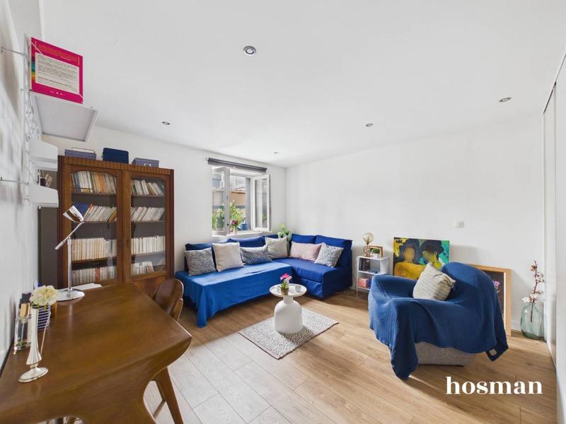 Maison - 225 m² - 7 pièces