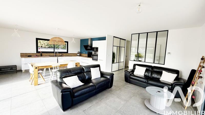 Maison - 106 m² - 5 pièces