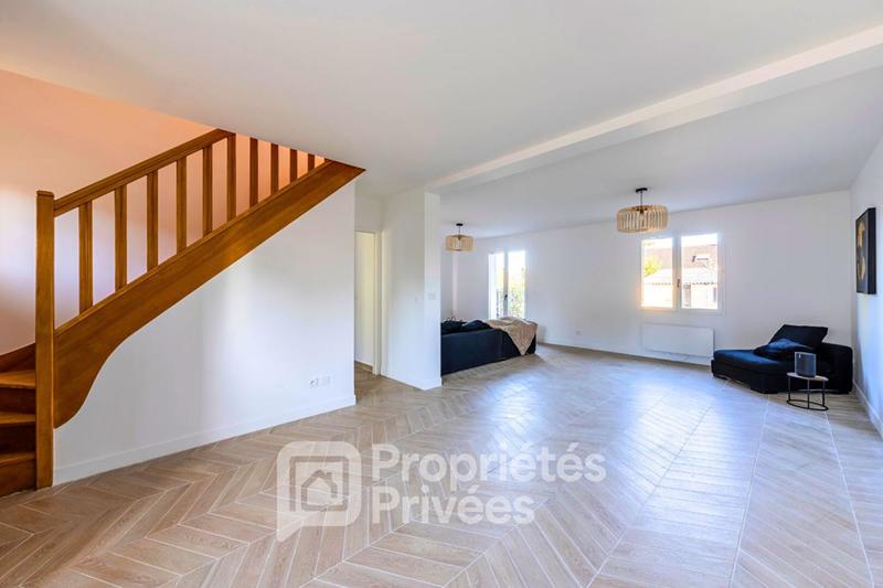 Maison - 89 m² - 6 pièces