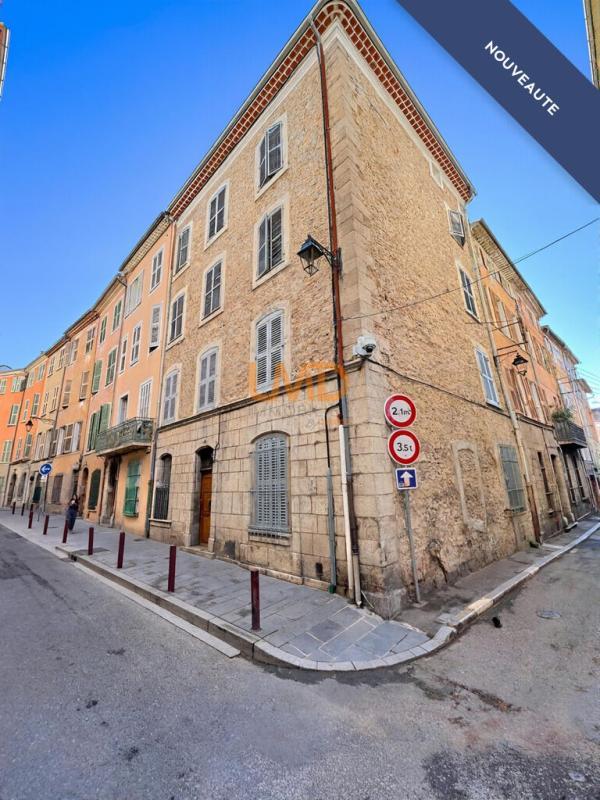 Immeuble - 225 m² - 8 pièces