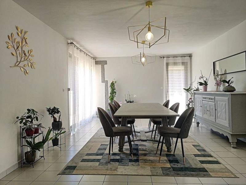 Maison - 126 m² - 6 pièces