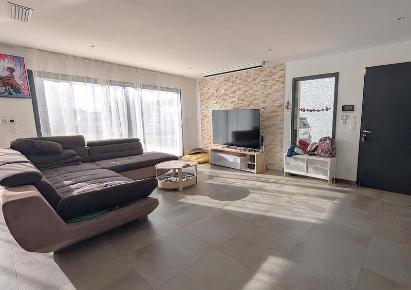 Maison - 122 m² - 4 pièces