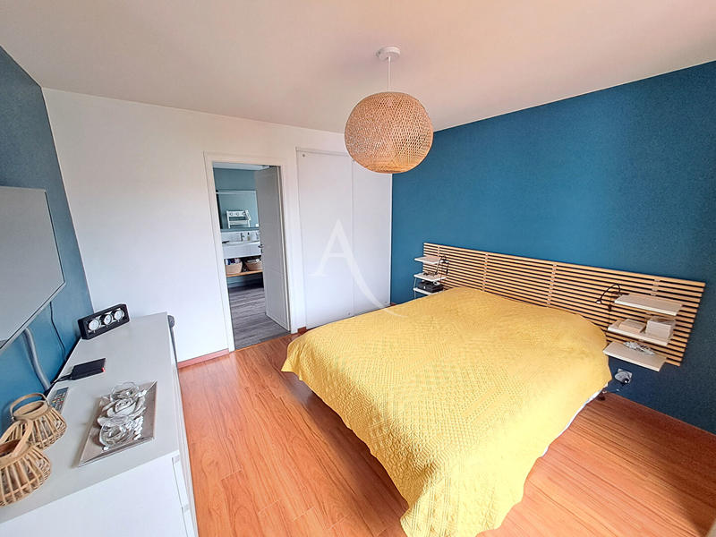 Maison - 223 m² - 7 pièces